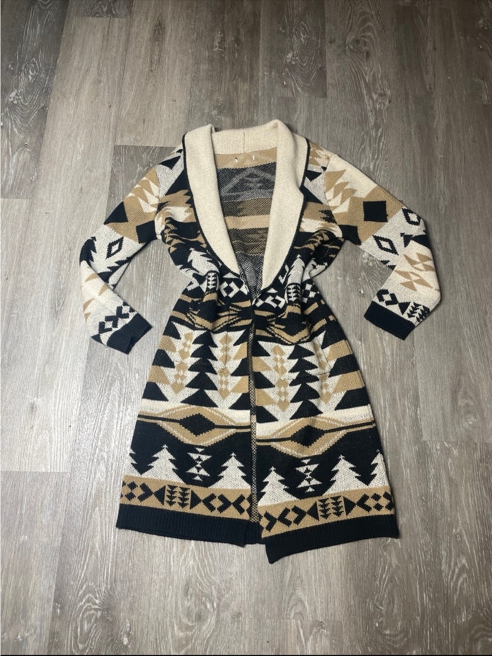 Cozy Cream, Black & Tan Patterned Open-Front Cardigan Sweater medium